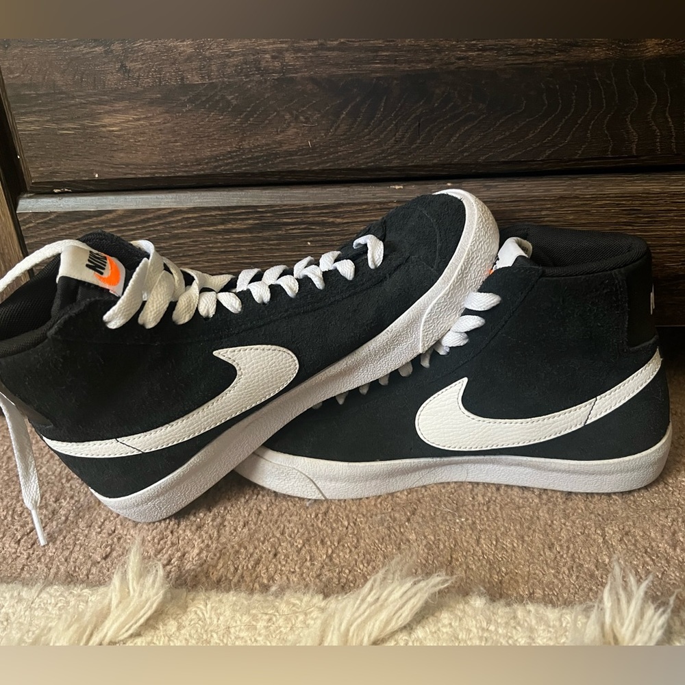 BLACK NIKE BLAZERS  , worn only 2-3 TIMES